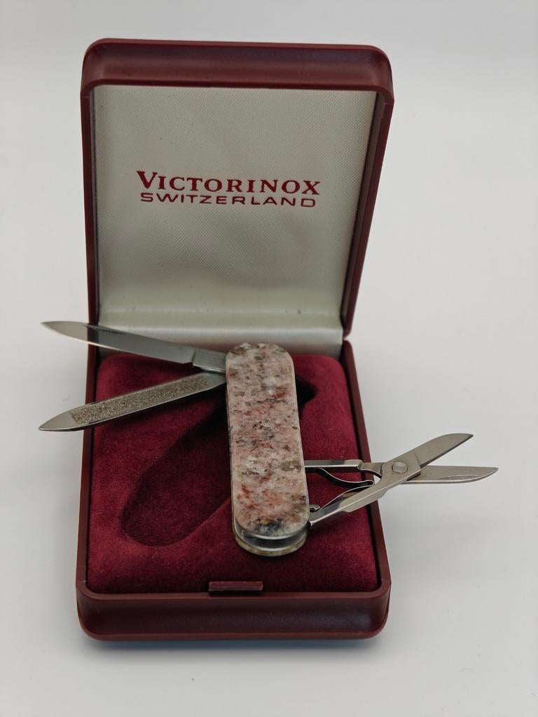 Vintage Victorinox Classic Bel Horizonte zakmes in doosje, Ophalen of Verzenden