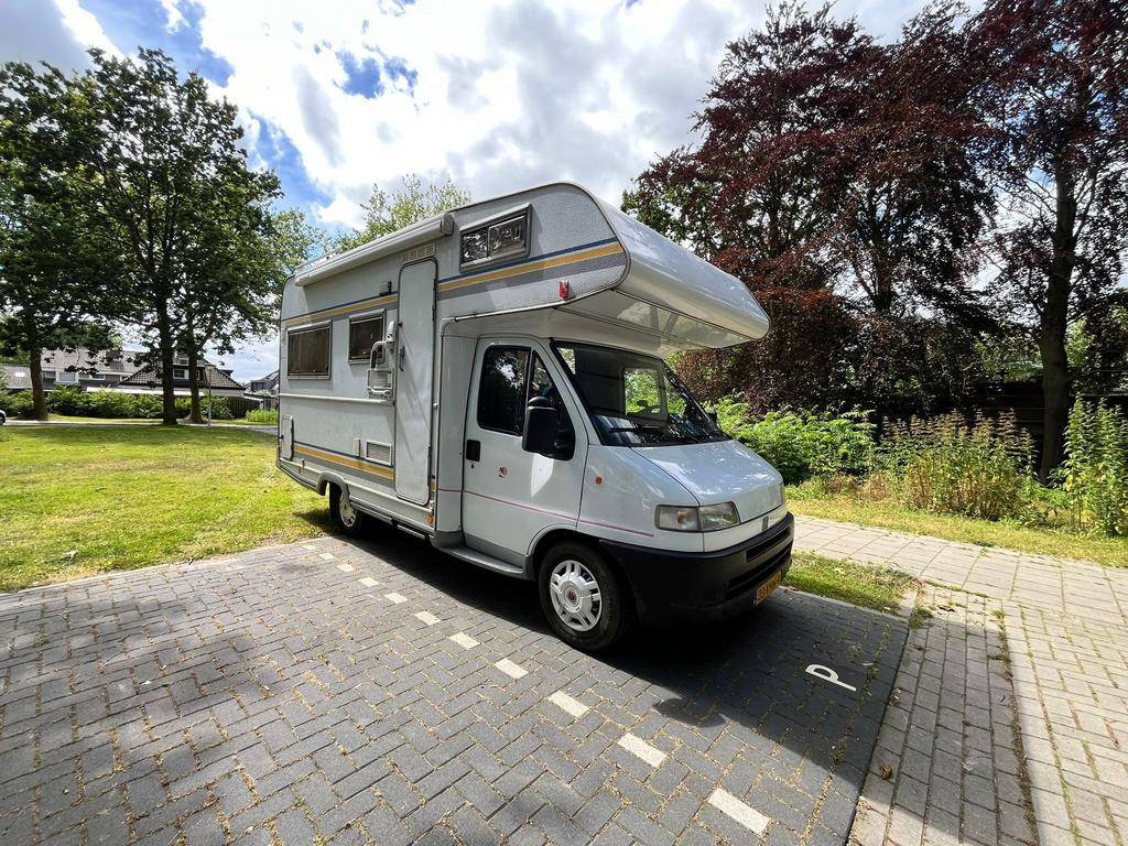 Fiat ducato 2.5 TDi met eura mobil opbouw, Alkoof, Treinzit, Particulier, Koolmonoxide-melder