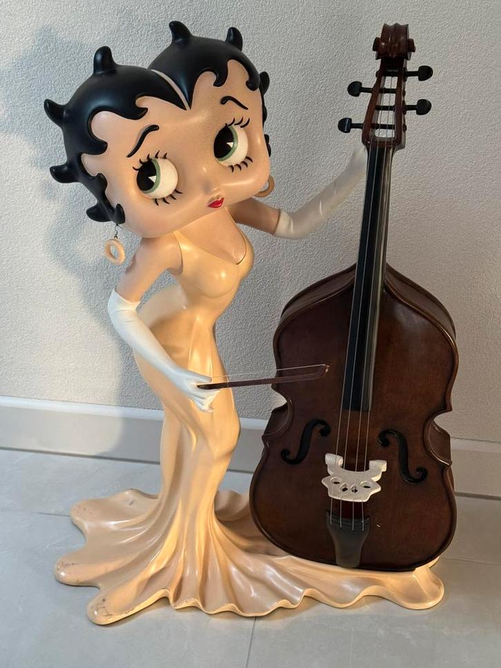 groot beeld Betty Boop 95 cm cd-rek contrabas, Huis en Inrichting, Woonaccessoires | Cd- en Dvd-rekken, Gebruikt, Cd's, Ophalen