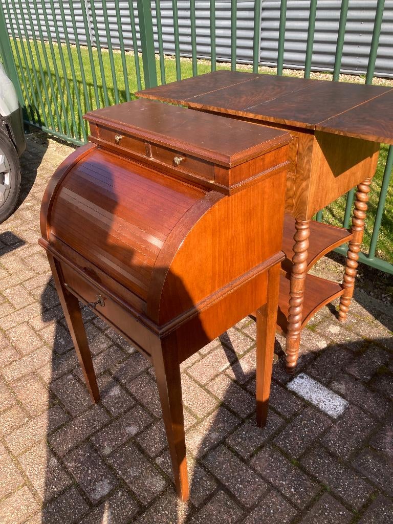 T.K. oud rolbureau in goede en nette staat zie foto's, Ophalen