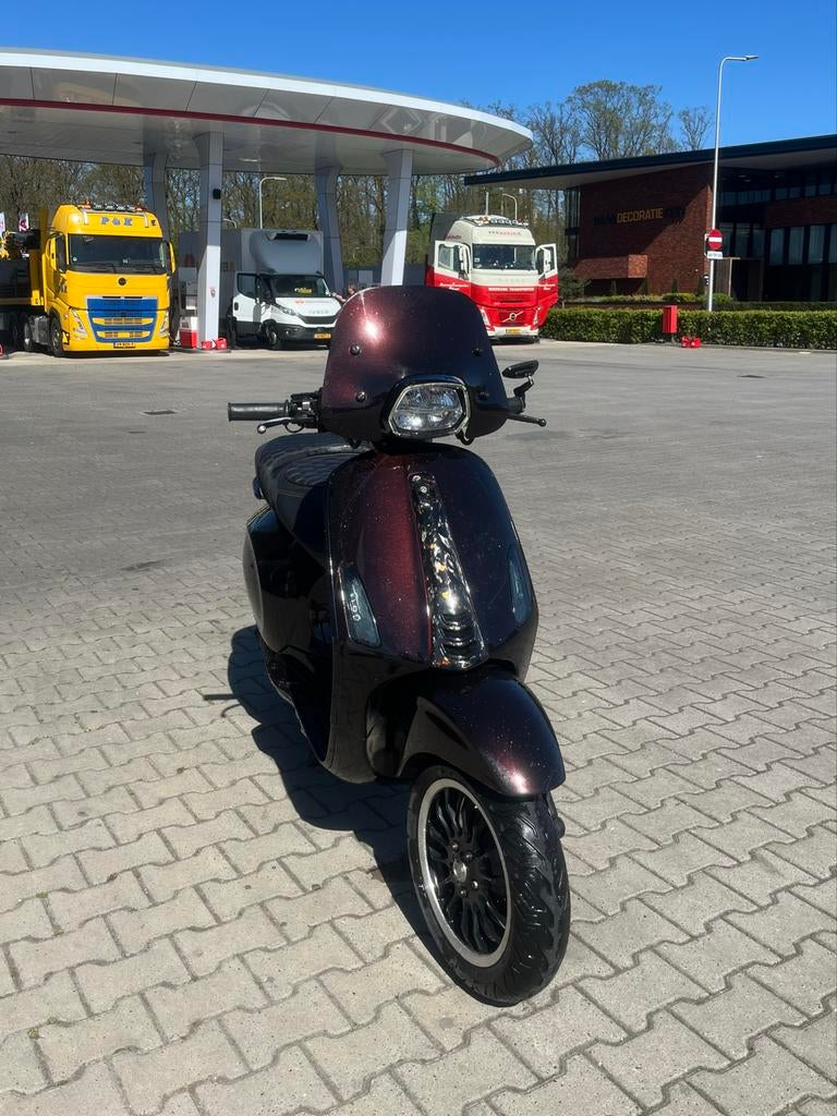 Vespa Sprint IGET, Fietsen en Brommers, Scooters | Vespa, Ophalen, Gebruikt, Overige modellen, 80 cc
