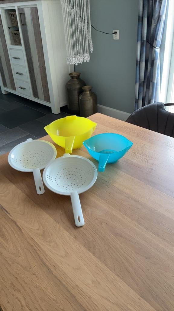 Tupperware hand vergieten, Huis en Inrichting, Keuken | Tupperware, Verzenden, Zo goed als nieuw, Blauw, Overige typen