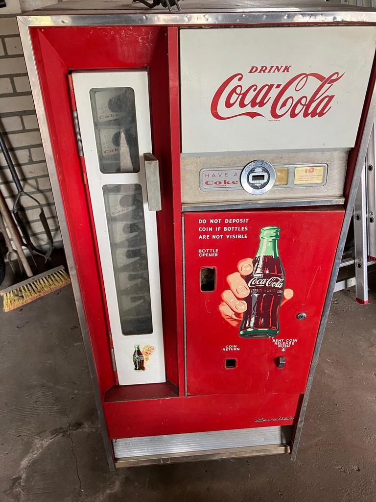 Vintage Coca Cola Automaat Cavalier CS-64 (Jaren '60), Verzamelen, Automaten | Overige, Ophalen, Gebruikt