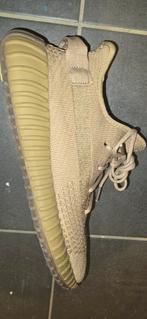 Yeezy sneakers maat 43 - Stijlvol en comfortabel, Kleding | Dames, Schoenen, Ophalen of Verzenden