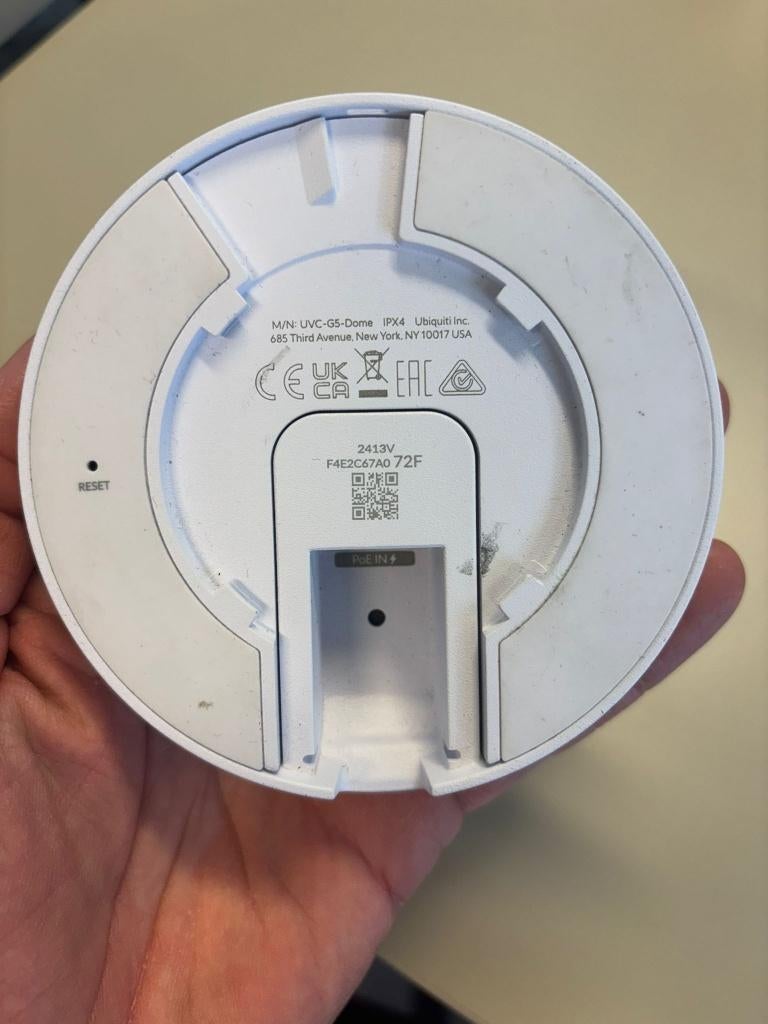 Ubiquiti UniFi Protect G5 Dome indoor en outdoor dome camera, Ophalen of Verzenden, Zo goed als nieuw