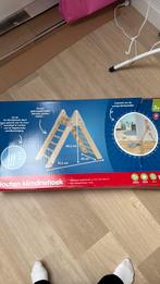 Houten klimdriehoek, Ophalen of Verzenden, Zo goed als nieuw