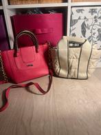 Set van 2 nette dames tassen: roze Mango en beige gewatteerd, Ophalen of Verzenden, Zo goed als nieuw, Roze, Handtas