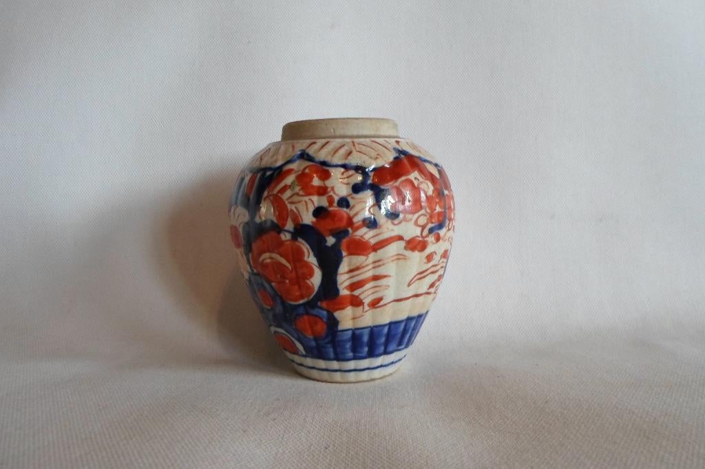 Imari Vaasje Japan, Ophalen of Verzenden