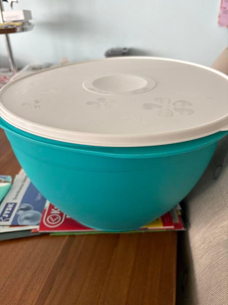 Tupperware superkom 10 liter, Ophalen of Verzenden, Zo goed als nieuw, Bak of Kom