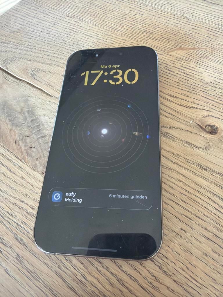 Iphone 16 pro (met schade), Telecommunicatie, Ophalen, 91 %, 128 GB, IPhone 16 Pro