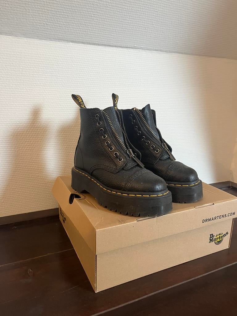 Dr martens sinclair, Ophalen of Verzenden, Zo goed als nieuw, Zwart, Boots