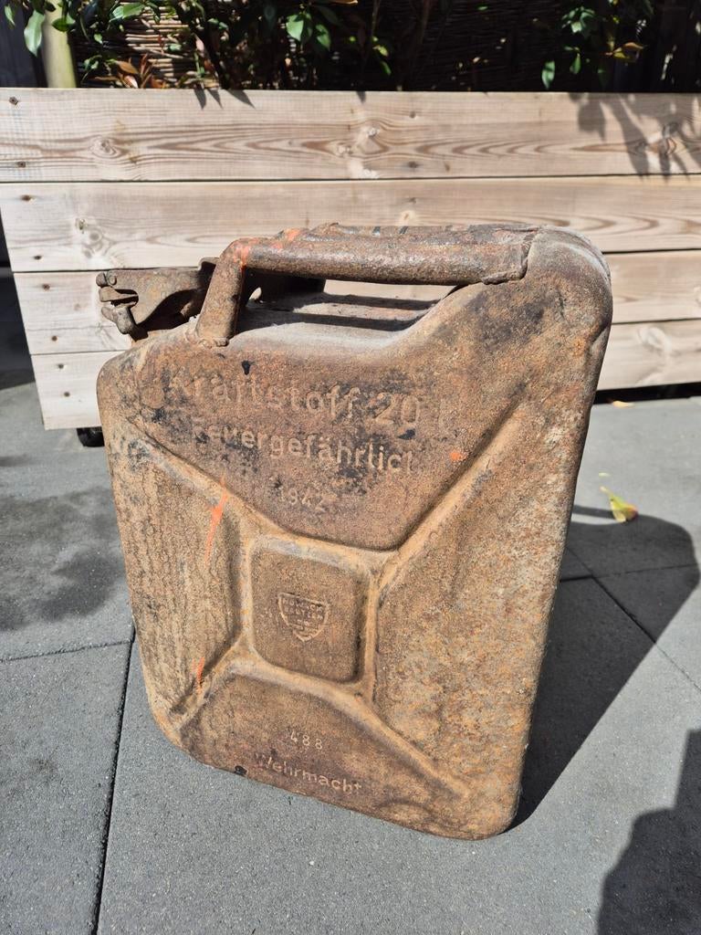 Duitse WO2 jerrycan 1942 Wehrmacht - Nowack Bautzen, Ophalen, Landmacht, Duitsland