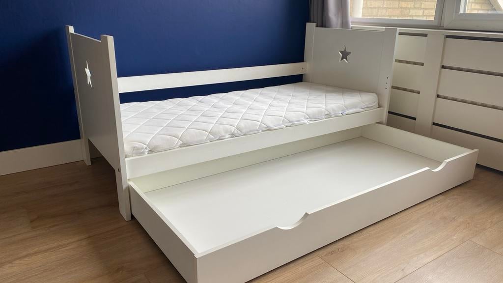 Petite amelie Kinderbed 164x77,5cm T.E.A.B., Kinderen en Baby's, Kinderkamer | Bedden, Ophalen, Gebruikt, 70 tot 85 cm, Matras