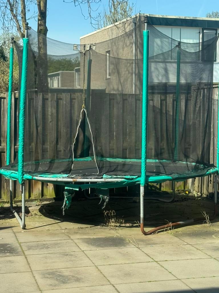 Trampoline gratis op te halen zelf uit elkaar halen, Ophalen, Gebruikt