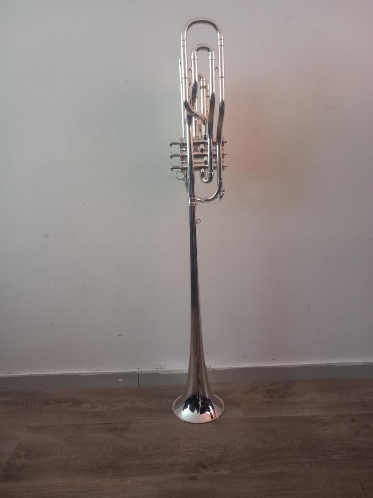 Besson BE708 International bass tenor trombone, Muziek en Instrumenten, Blaasinstrumenten | Trombones, Ophalen, Zo goed als nieuw