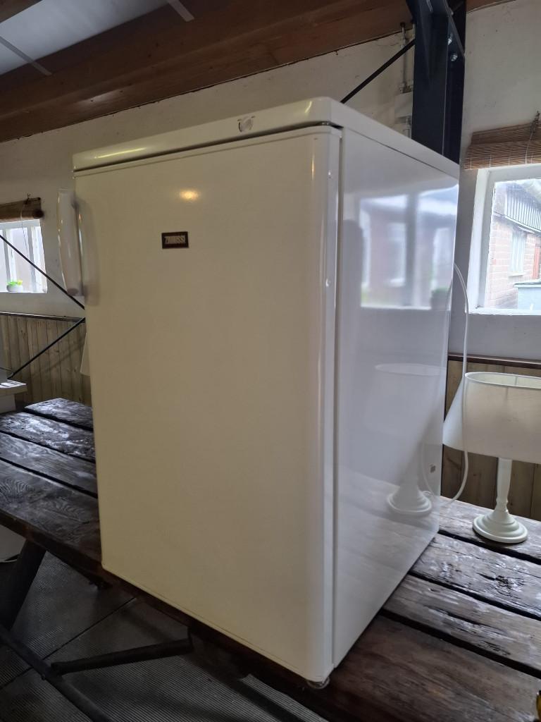 Zanussi Vriezer A+, Gebruikt, Minder dan 85 cm, Minder dan 60 cm, Energieklasse A of zuiniger