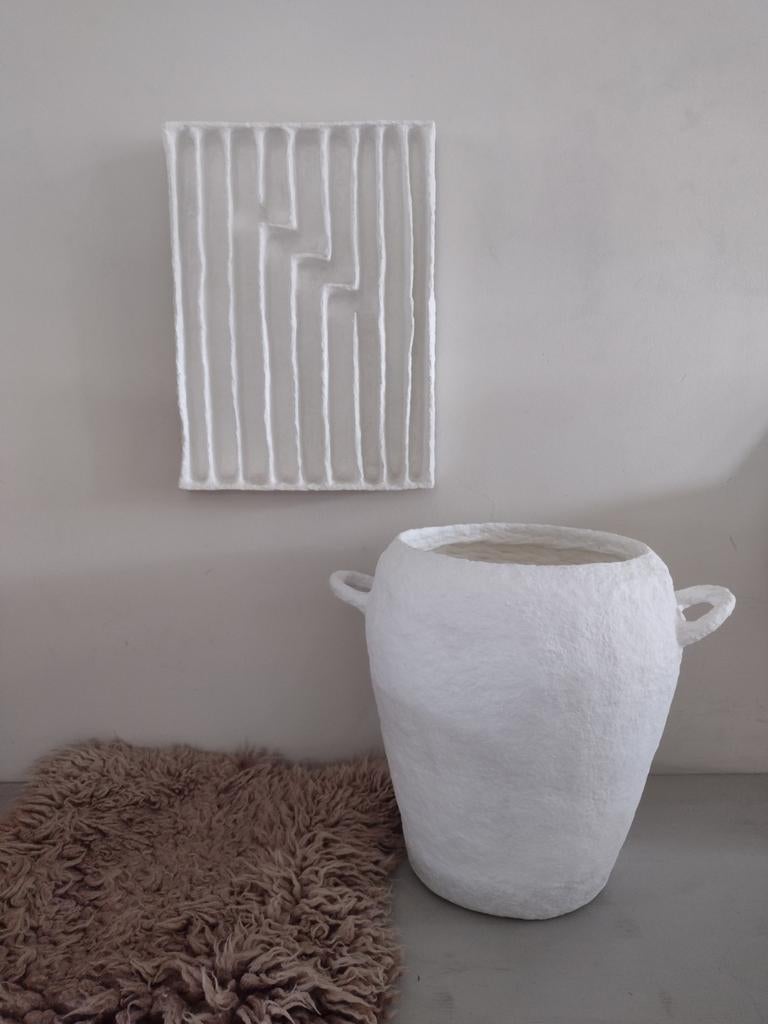 Witte handgemaakte pot / vaas van papier-maché, Huis en Inrichting, Overige materialen, Wit, Nieuw, Ophalen of Verzenden