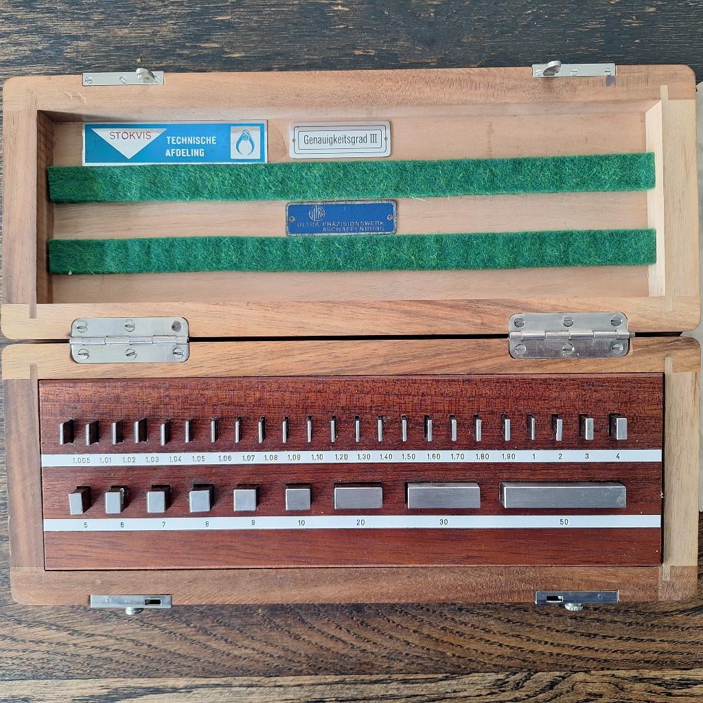 Eindmaten, Ophalen of Verzenden, Zo goed als nieuw