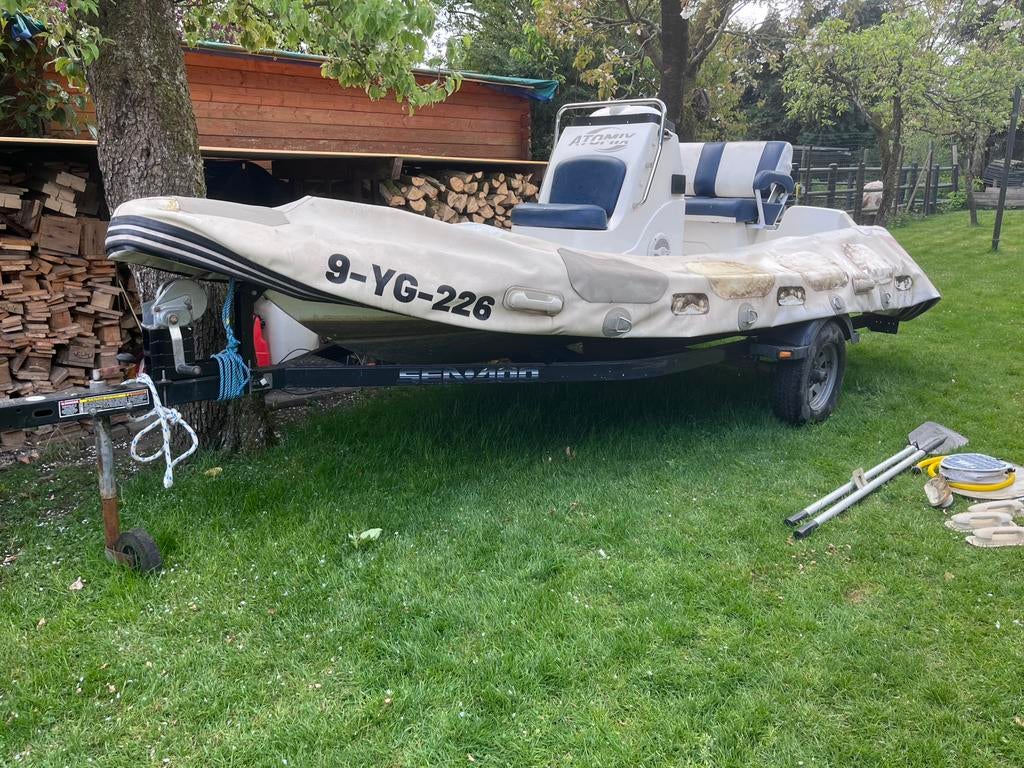 Te koop: RIB 5,5m met trailer, Watersport en Boten, Rubberboten, Zo goed als nieuw, Benzine, Minder dan 70 pk, Overige materialen