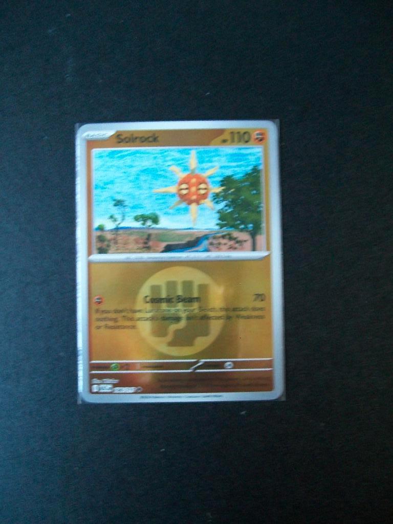 8275: Nieuwe Pokemon Kaart holofoil SOLROCK  HP110 (106/217), Verzenden, Nieuw, Losse kaart, Foil