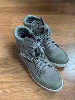 Grijze sneakers met sleehak en strass - Maat 41, Nieuw, Ophalen of Verzenden, Sneakers of Gympen, Grijs