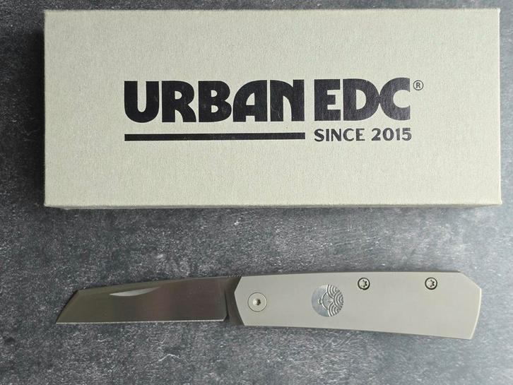 Urban edc straighthawk nieuw, Caravans en Kamperen, Kampeergereedschap, Nieuw, Ophalen of Verzenden