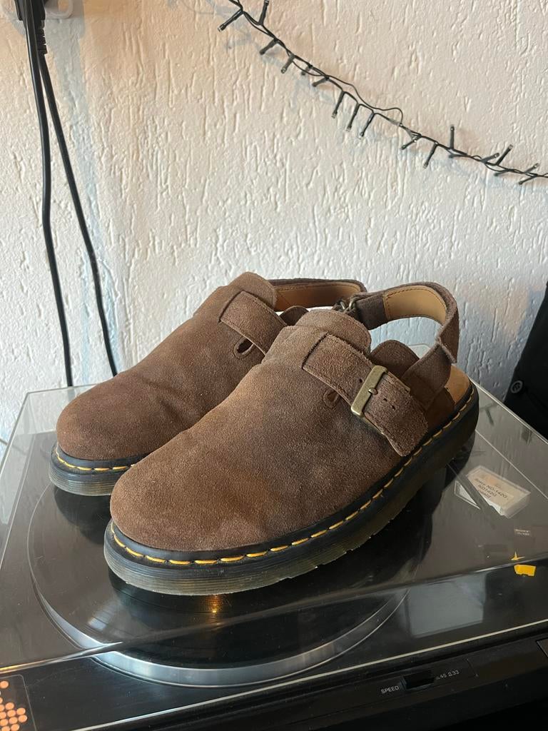 Dr. Martens Jorge II Mules bruin - Maat 44, Kleding | Heren, Schoenen, Ophalen of Verzenden, Zo goed als nieuw, Bruin, Slippers