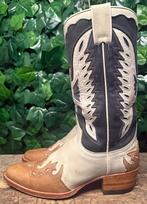 zo goed als nieuw prachtige laarzen van Sendra maat 38, Kleding | Dames, Schoenen, Beige, Ophalen of Verzenden, Zo goed als nieuw