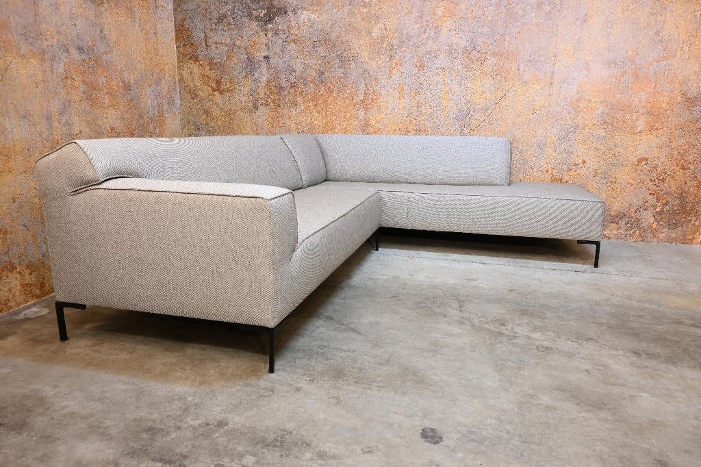 NIEUW beklede Design on Stock Bloq hoekbank met dormeuse!, Huis en Inrichting, 250 tot 300 cm, Design on Stock, Hoekbank, Ophalen of Verzenden