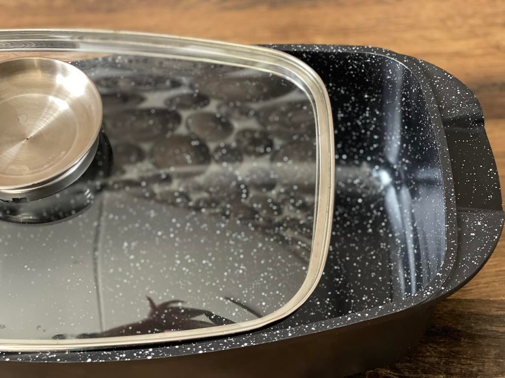 Bijna nieuwe braadslede met deksel, Huis en Inrichting, Ophalen, Overige materialen, Inductieplaat, Zo goed als nieuw