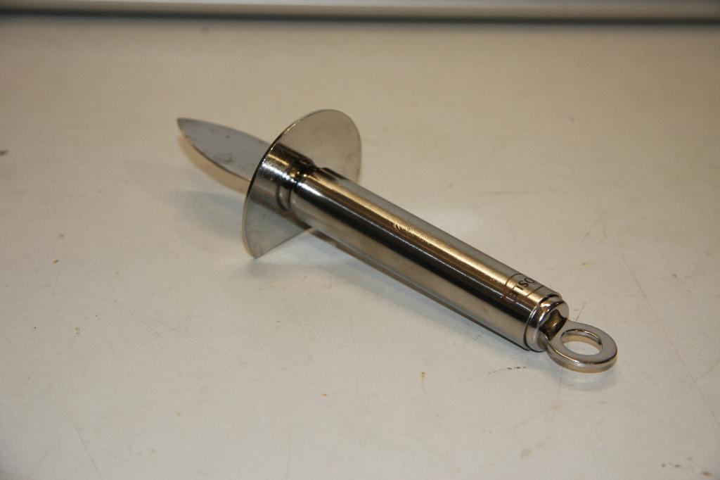 oestermes rosle rvs nette staat (257), Huis en Inrichting, Keuken | Keukenbenodigdheden, Ophalen of Verzenden, Zo goed als nieuw