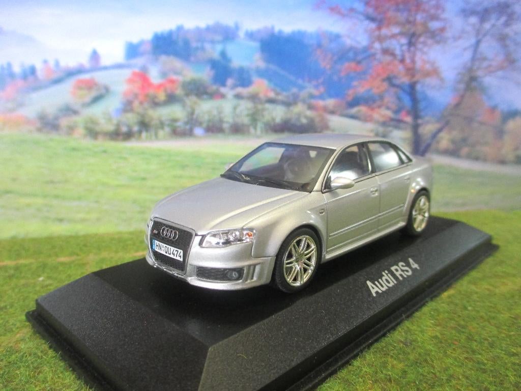 1/43 Audi A4 RS4 - Minichamps AUDI Dealer Edition, Hobby en Vrije tijd, Modelauto's | 1:43, Ophalen of Verzenden, Nieuw, Auto