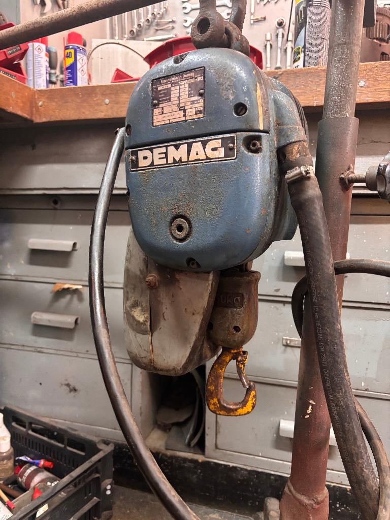 Elektrische kettingtakel 125 kg DEMAG, Doe-het-zelf en Verbouw, Lieren en Takels, Ophalen, Gebruikt, Elektrisch
