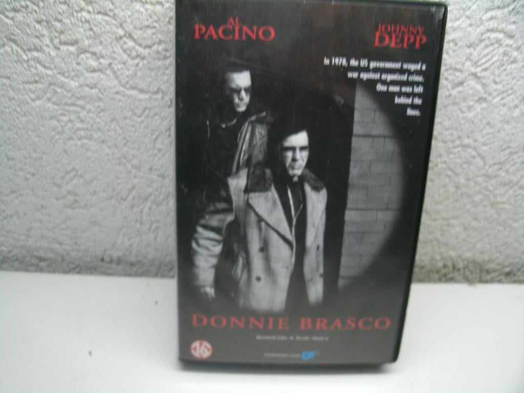 vhs 115b donnie brasco, Alle leeftijden, Ophalen of Verzenden, Zo goed als nieuw, Actie en Avontuur