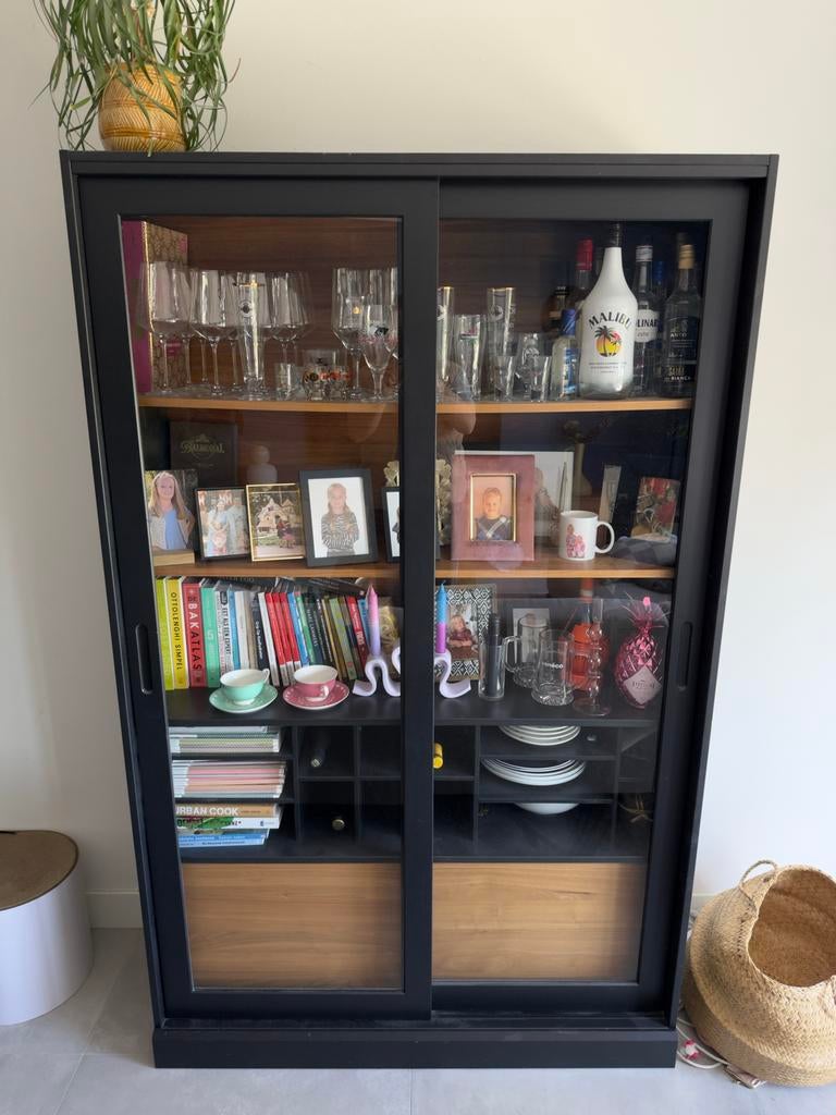 WOOOD James vitrinekast - stoer & ruim, Ophalen, Gebruikt, Stoer, 100 tot 150 cm