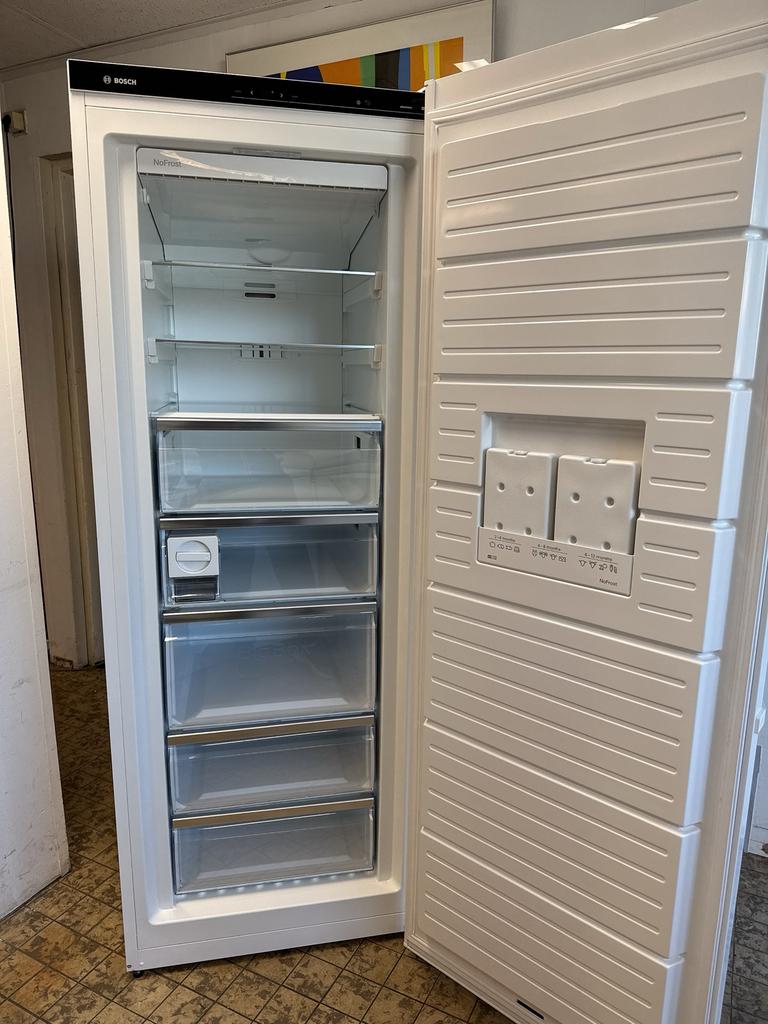 Bosch vrieskast No Frost 366 liter In Zeer goed staat, Witgoed en Apparatuur, Vriezers en Diepvrieskisten, Vrieskast, Zo goed als nieuw