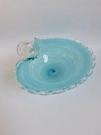 Mooie glazen blauw/ witte murano schaal
10 x 20 x 17,5 cm, Ophalen of Verzenden
