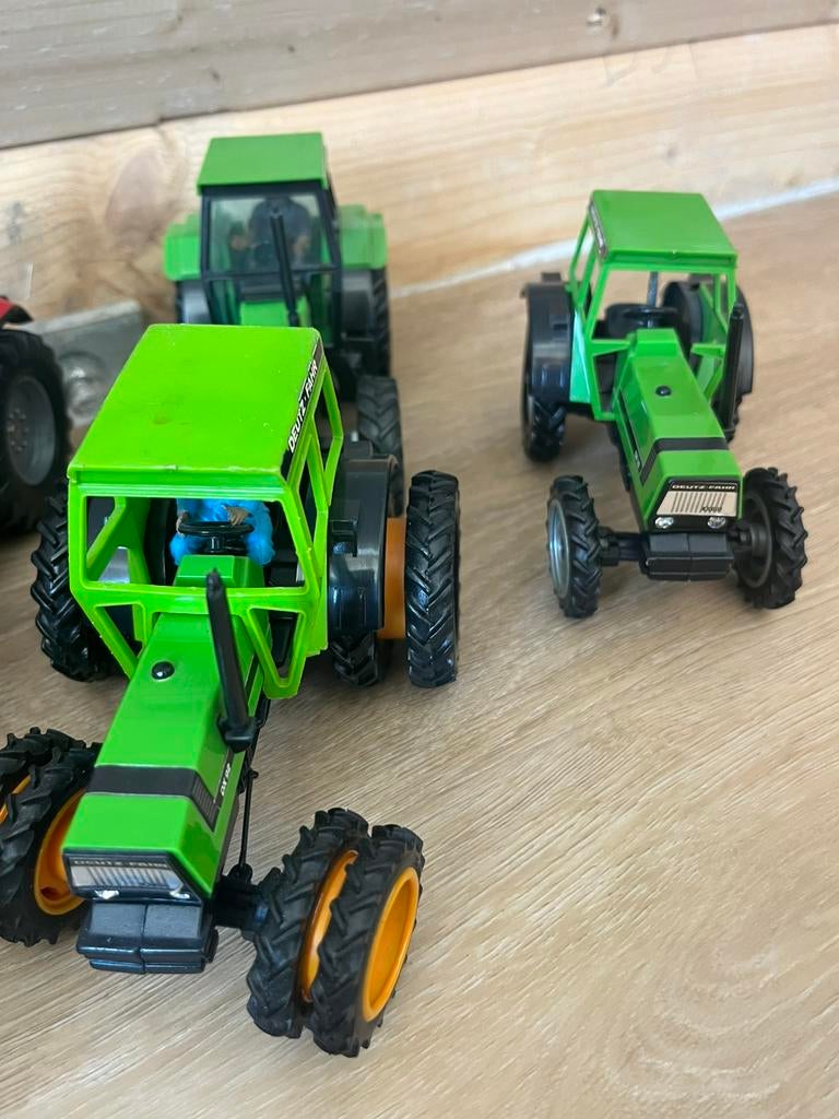 Britains Deutz Fahr, Hobby en Vrije tijd, Modelauto's | 1:32, Ophalen of Verzenden, Zo goed als nieuw, Tractor of Landbouw, Britains