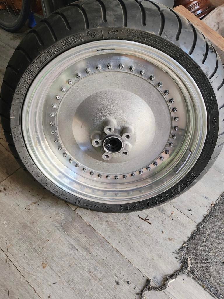 Harley Davidson Achterwiel 17inch, Ophalen of Verzenden, Gebruikt