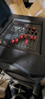 4 grote boxen met een deuk, Ophalen of Verzenden