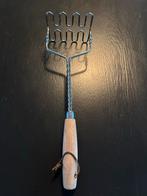 Aardappelstamper 34 cm met houten handvat, Ophalen of Verzenden, Gebruikt