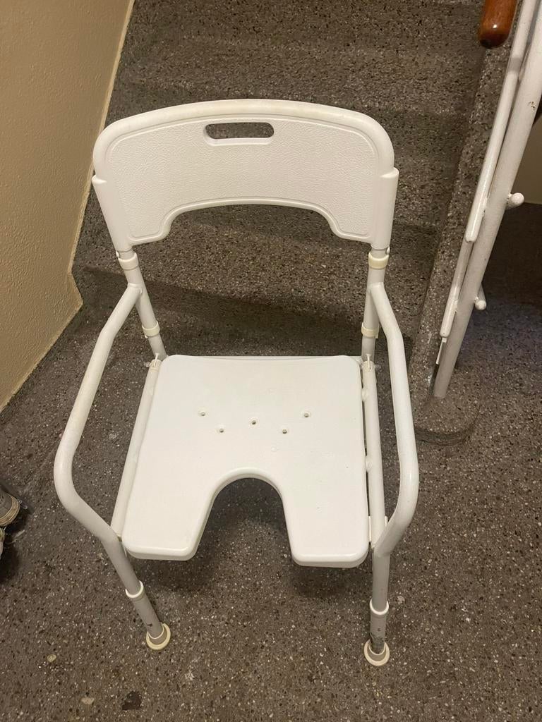 Douchstoel, Diversen, Ophalen of Verzenden, Zo goed als nieuw