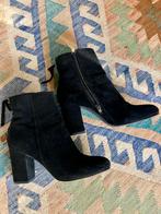 Prachtige suède zwarte enkel laarsjes, Zwart, Lage of Enkellaarzen, Ophalen of Verzenden, Zo goed als nieuw