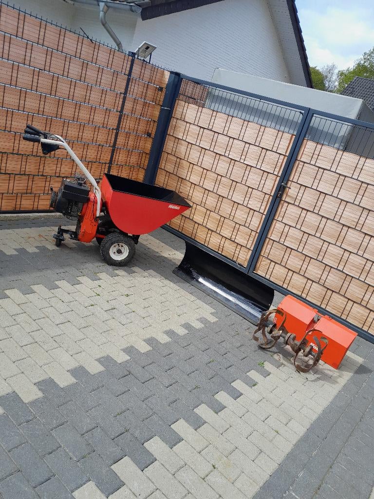 tuinfrees, kruiwagen, schuiver, Ophalen, Benzine, Gebruikt, Hako