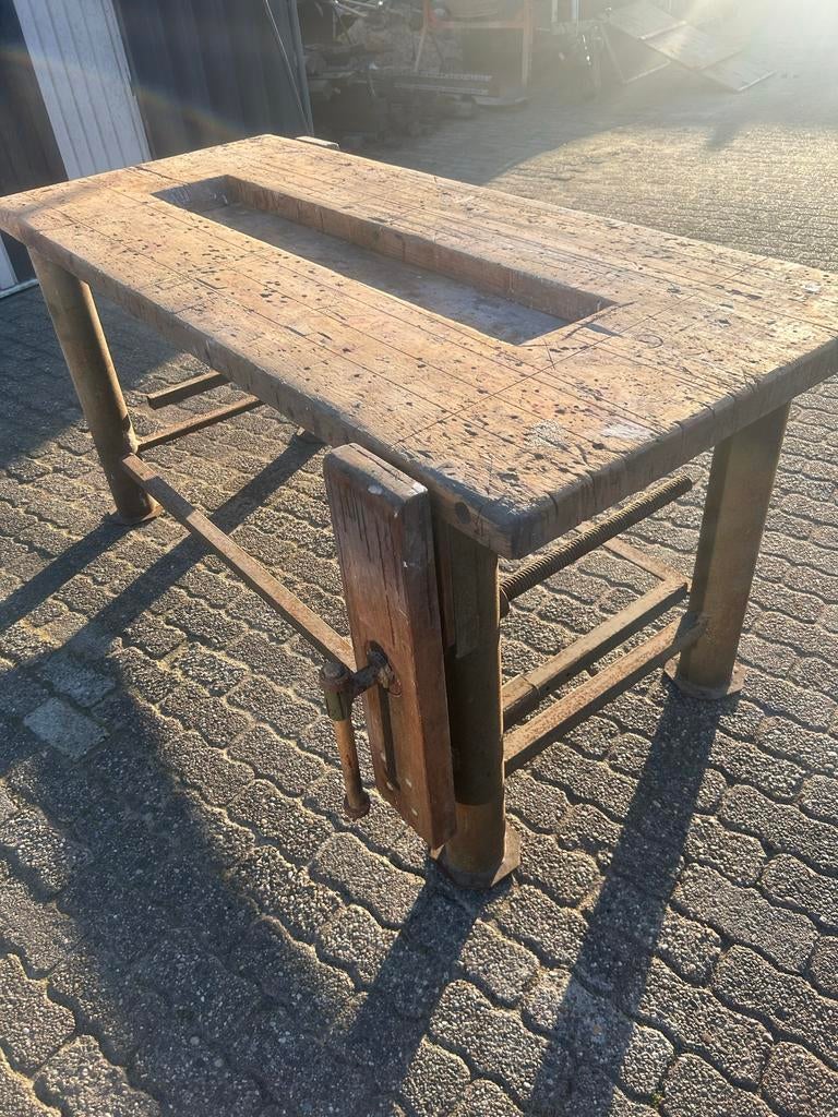 Vintage Werkbank, Doe-het-zelf en Verbouw, Werkbanken, Ophalen, Gebruikt, 70 tot 120 cm, Bankschroef