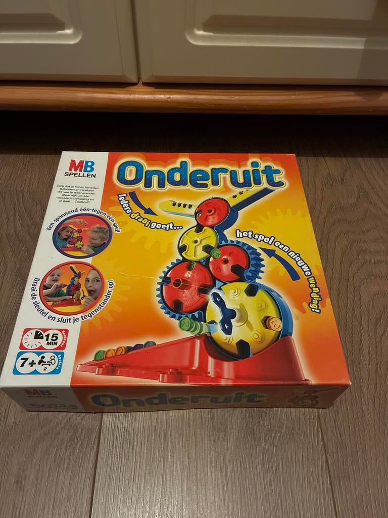 Onderuit van MB Spellen, Een of twee spelers, Ophalen of Verzenden, Zo goed als nieuw