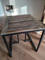 Houten eettafel met onderstel, Ophalen