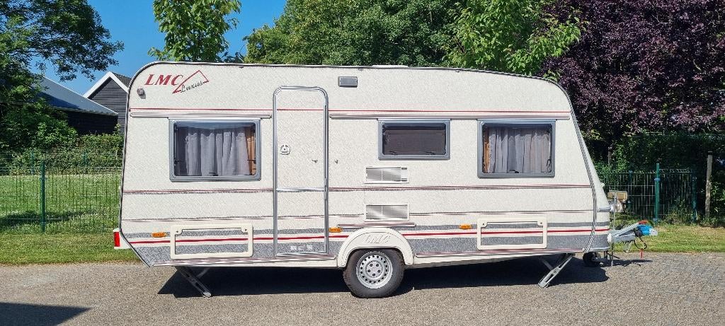 LMC Luxus 490 VERKOCHT, Caravans en Kamperen, Dwarsbed, Particulier, 4 tot 5 meter, LMC en Münsterland