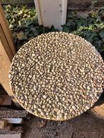 Ronde staptegels 2 euro per stuk, Ophalen