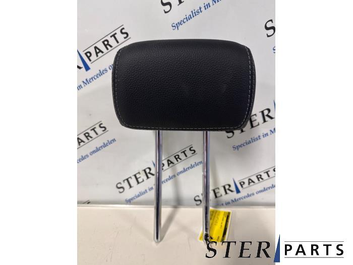 Hoofdsteun van een Mercedes E-Klasse, Auto-onderdelen, Interieur en Bekleding, Gebruikt, -, Ophalen of Verzenden, -
